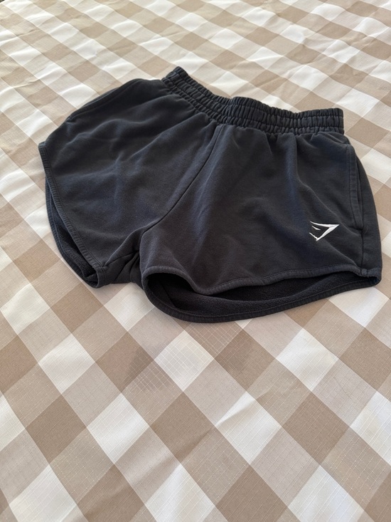 Gymshark Pants - Gymshark Black Women's Athletic Fleece Shorts